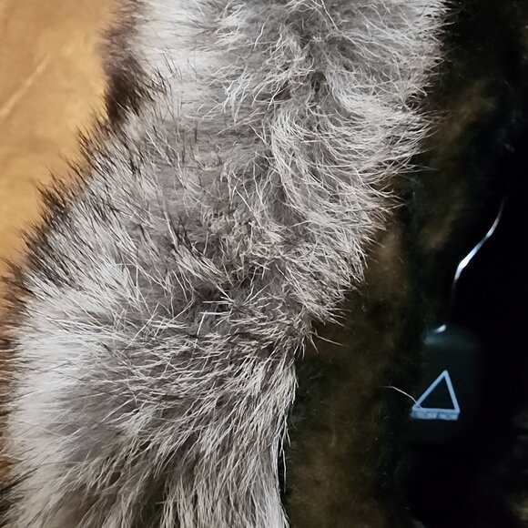 MACKAGE DIXON 2-in-1 Nordic Tech down bomber with blue fox fur- BRAND NEW!!!! - Picture 5 of 16